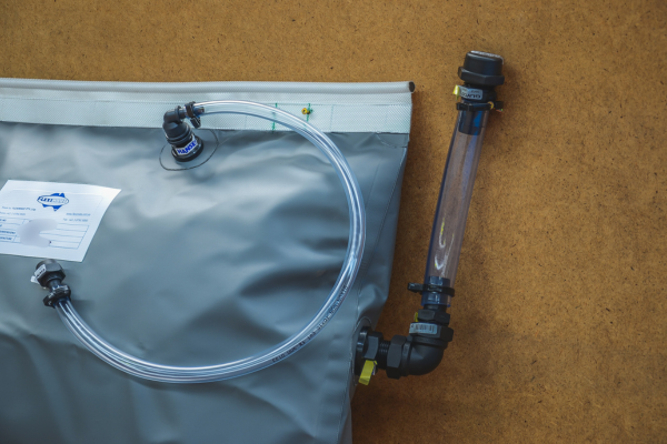 DW60H – 60L Hanging Drinking Water Bladder