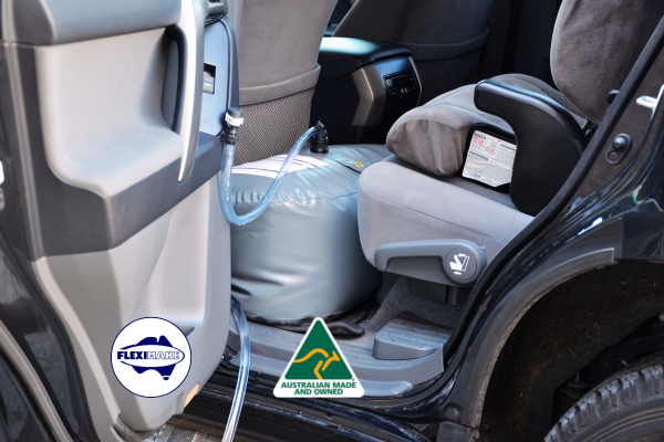 DW105BC - 105L 4WD Box Drinking Water Bladder with Centre Console Cut-Out