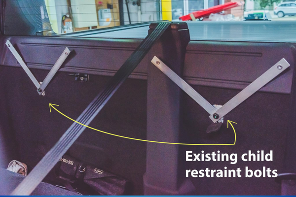 DW70FRH – 70L Hanging Drinking Water Bladder for Ford Ranger (2015–2022)